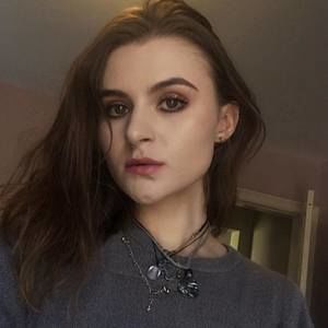 Meet your Posher, Avery